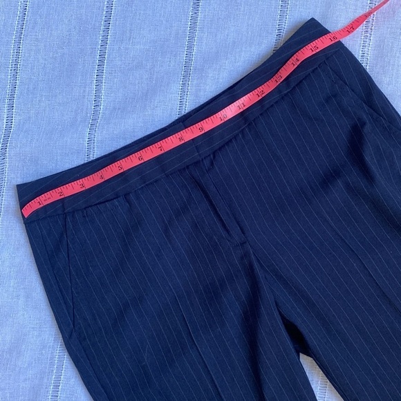 Tommy Hilfiger NWOT cuffed pinstripe trousers. - Picture 7 of 9